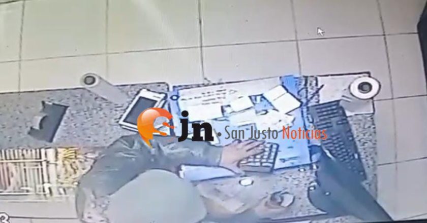 EN POCOS SEGUNDOS SE ROBÓ LA CAJA REGISTRADORA DE UN LOCAL QUE TIENE SUS PUERTAS ABIERTAS LAS 24 HORAS