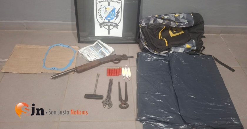 PERSONAL POLICIAL SECUESTRÓ UNA MOTO Y UNA ESCOPETA TRAS UNA PERSECUSIÓN EN GOBERNADOR CRESPO