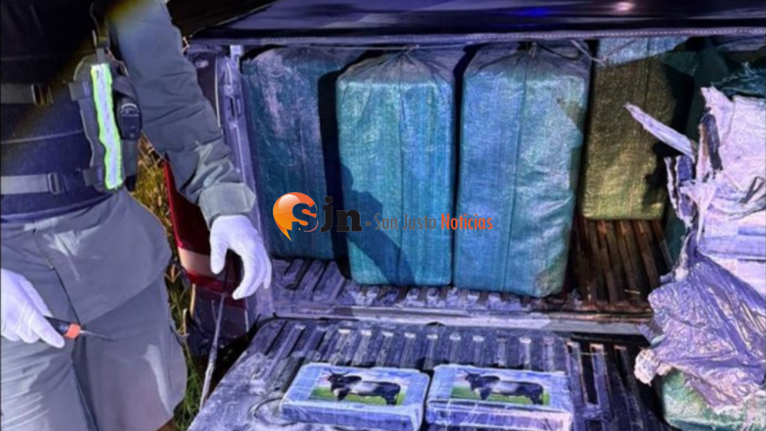 INVESTIGAN UNA RED NARCO TRAS EL SECUESTRO DE 456 KILOS DE COCAÍNA CERCA DE ELISA